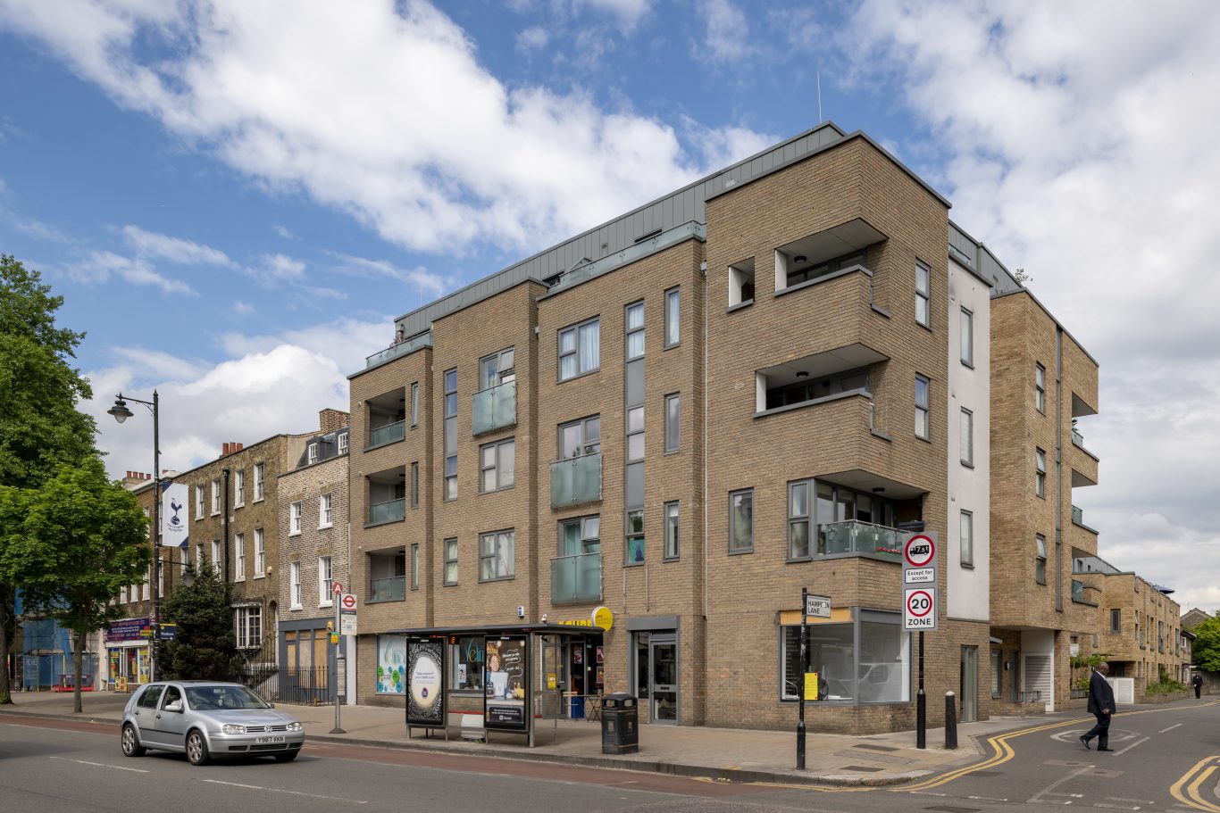 Tottenham High Road, N17 landhold